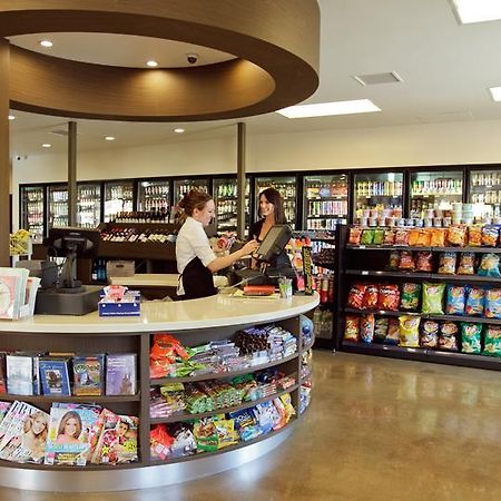 Tropicana Inn & Suites أنهايم المظهر الخارجي الصورة
