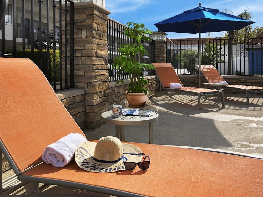 Tropicana Inn & Suites أنهايم المظهر الخارجي الصورة
